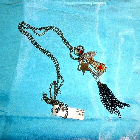 Keys, Star & Tassel Eclectic Necklace - Picture 15 of 16